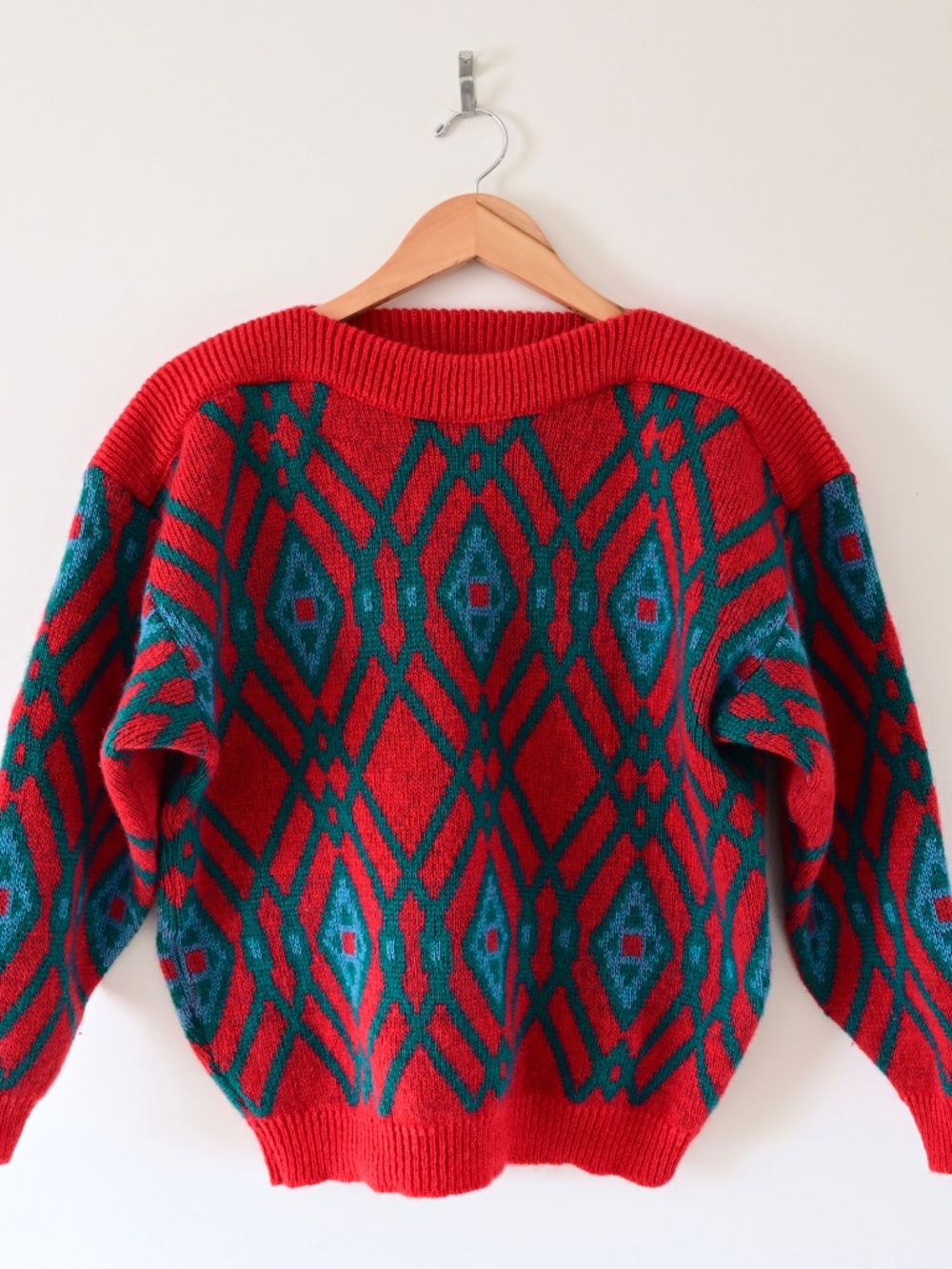 Vintage Nordic Knit Bright Red & Teal Diamond Pattern Wool Sweater Size Small